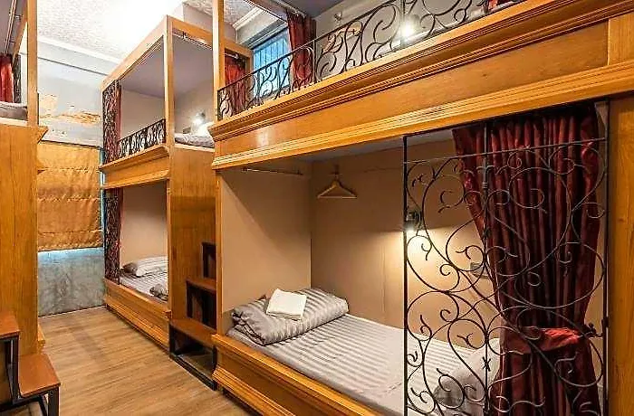 Tepbunthom Hostel