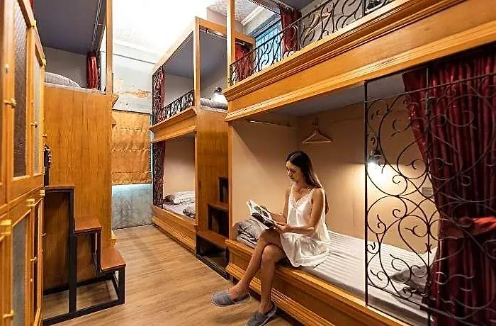 Tepbunthom Hostel *