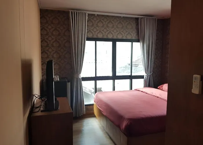 Hostel Tepbunthom
